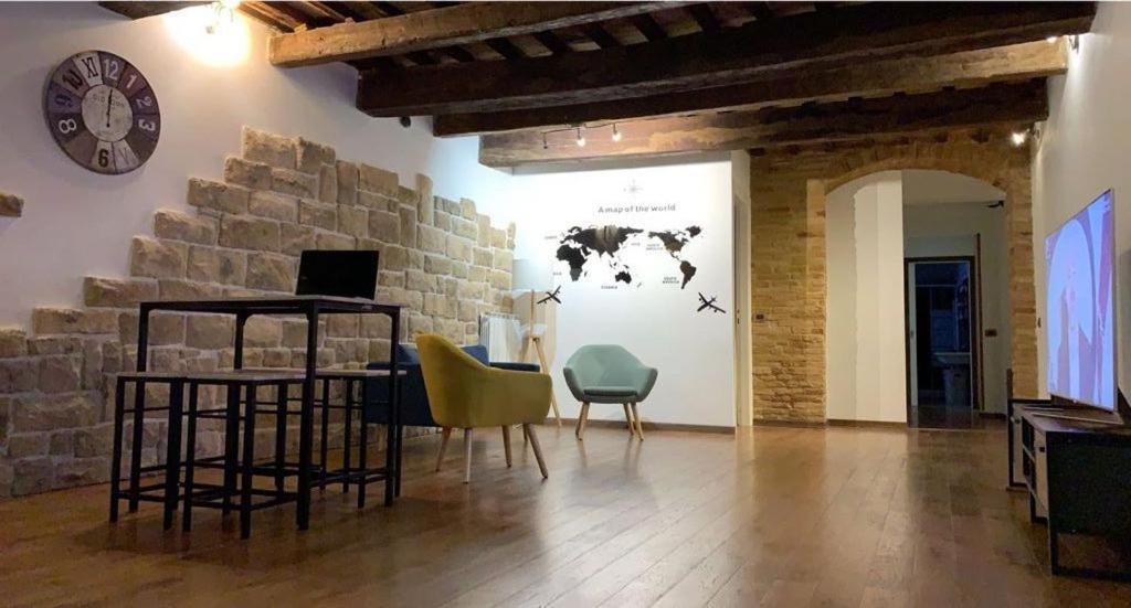 L'Antica Falconeria イェージ エクステリア 写真
